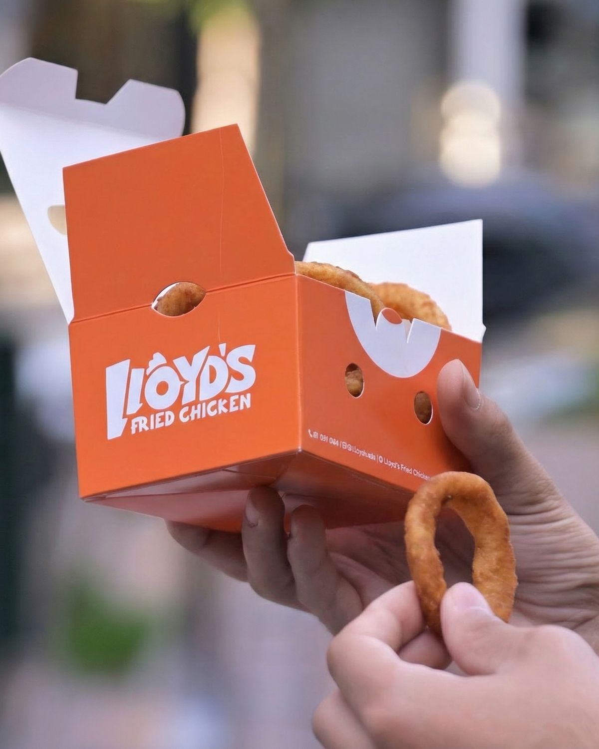 Onion rings in a Lloyd's box